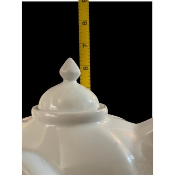 Bia Cordon Bleu Inc 28 Oz White Porcelain Elephant Tea Pot-Vintage - Picture 7 of 7
